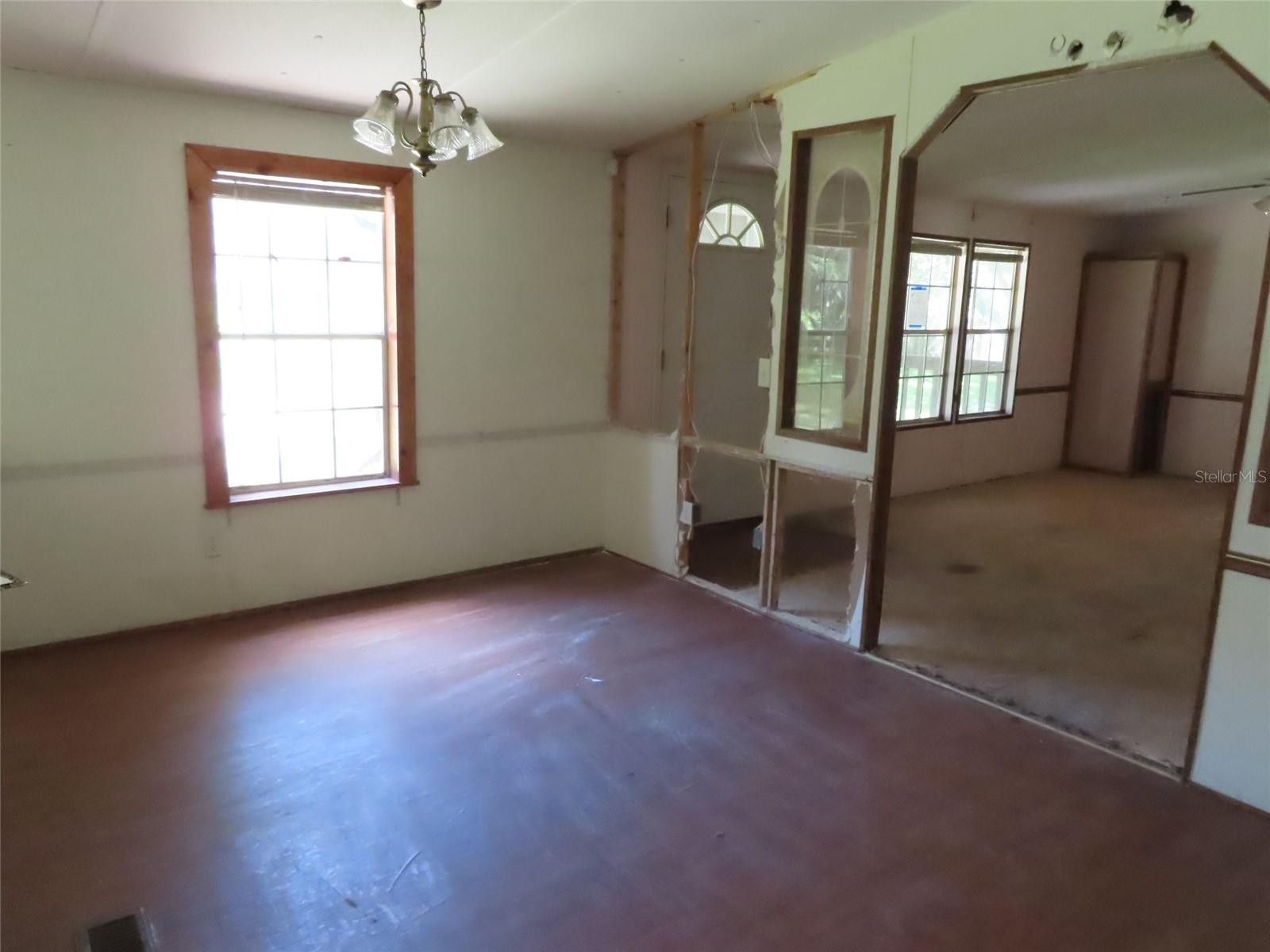 Image 10 of 16 For 903 Trapnell Road