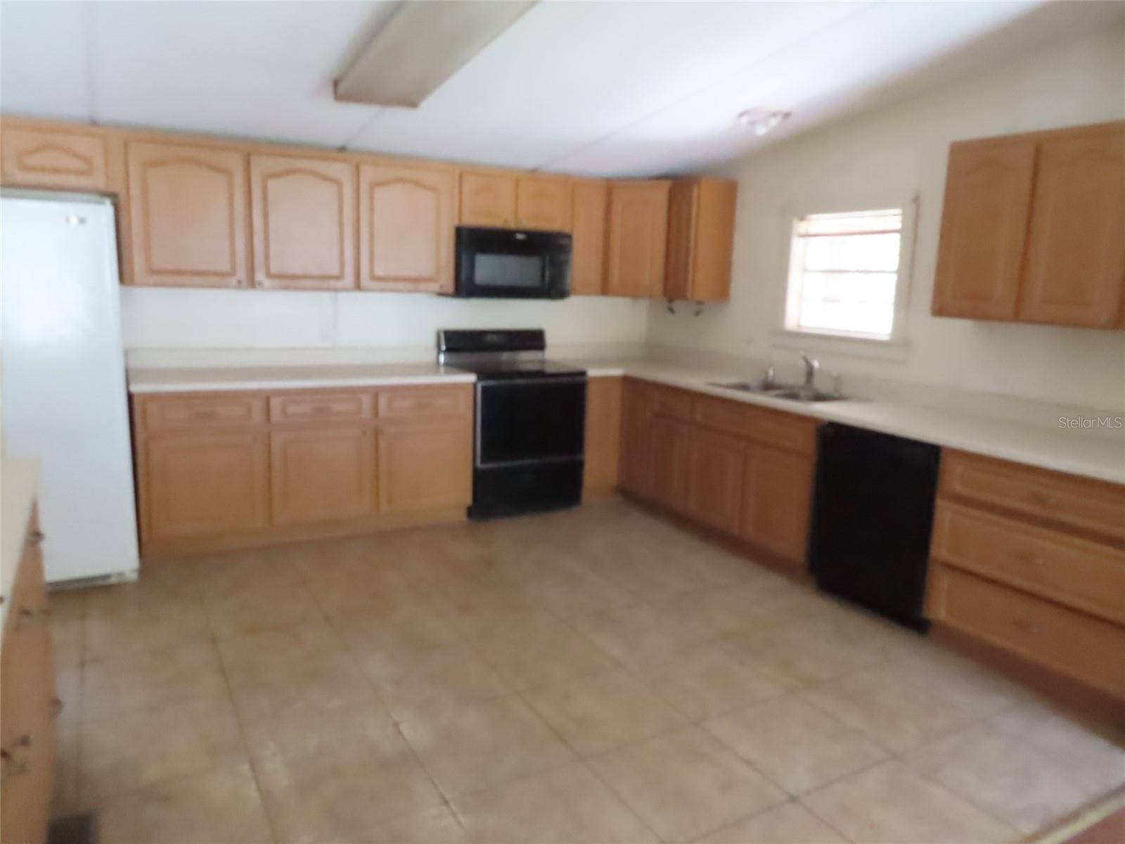 Image 12 of 16 For 903 Trapnell Road
