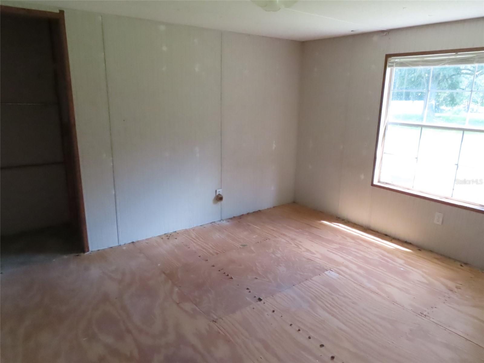 Image 6 of 16 For 903 Trapnell Road