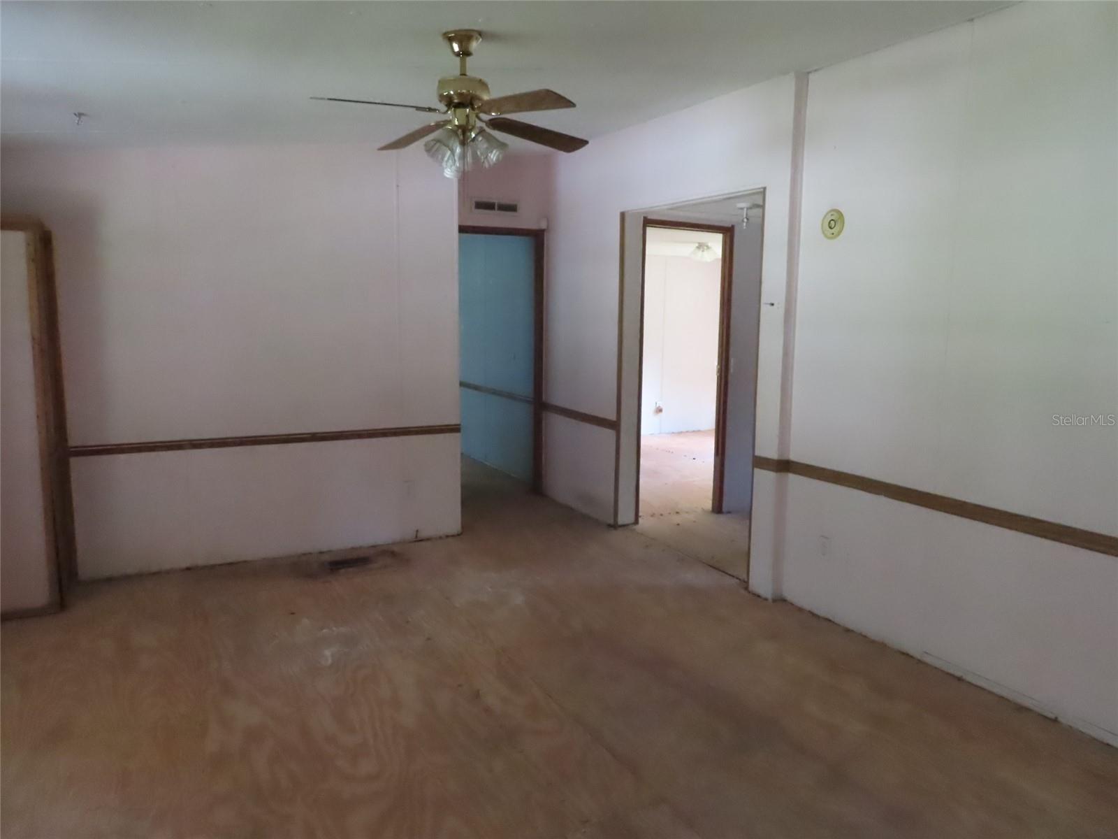 Image 8 of 16 For 903 Trapnell Road