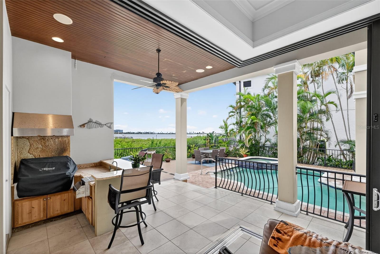 Image 13 of 20 For 4125 Causeway Vista Drive
