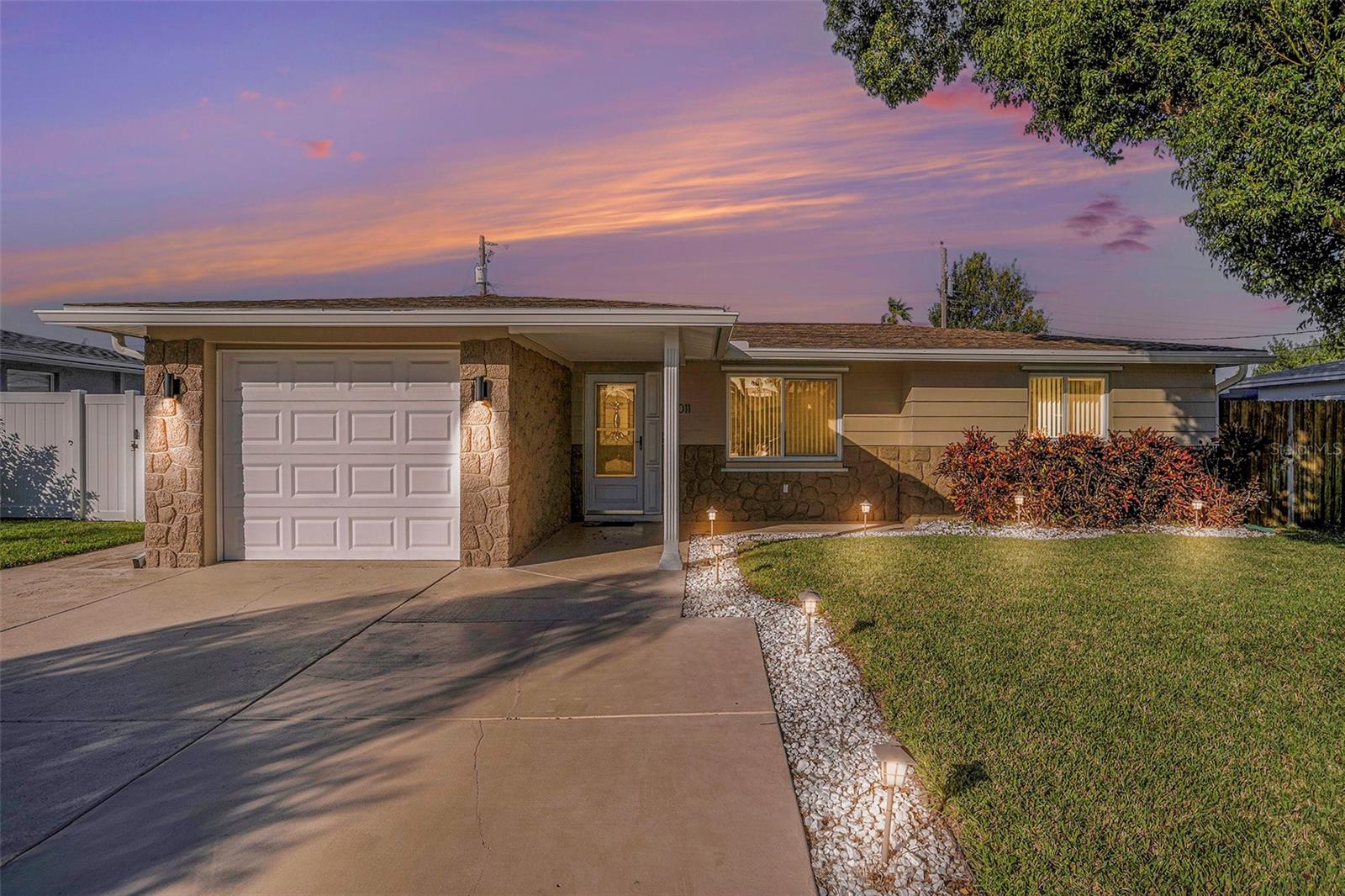 Details for 4011 Ironware Drive, HOLIDAY, FL 34691