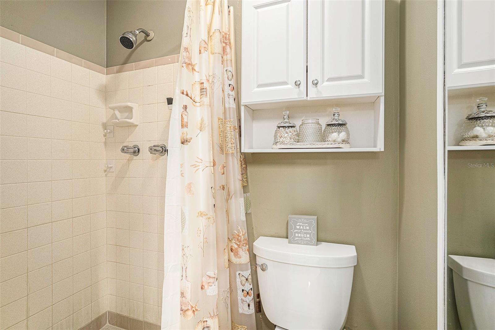 Image 21 of 27 For 4011 Ironware Drive
