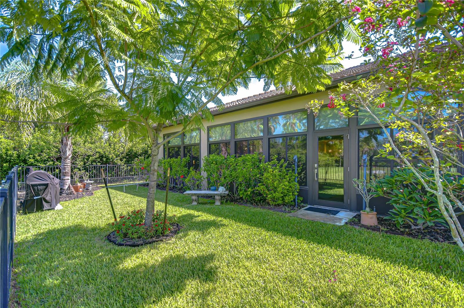 Image 40 of 52 For 15303 Valencia Del Sol Street