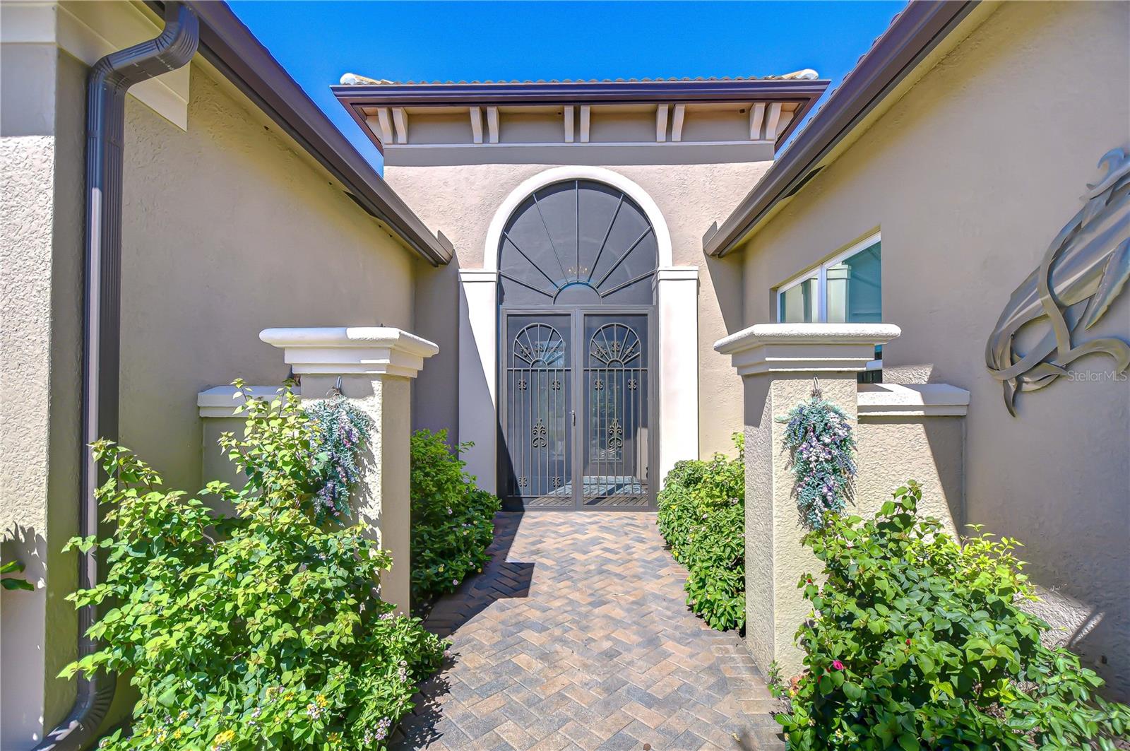 Image 5 of 52 For 15303 Valencia Del Sol Street