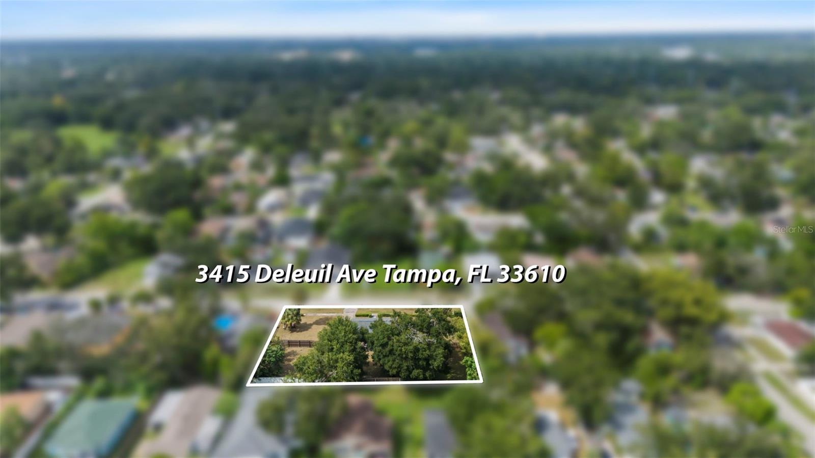 Listing photo id 9 for 3415 Deleuil Avenue