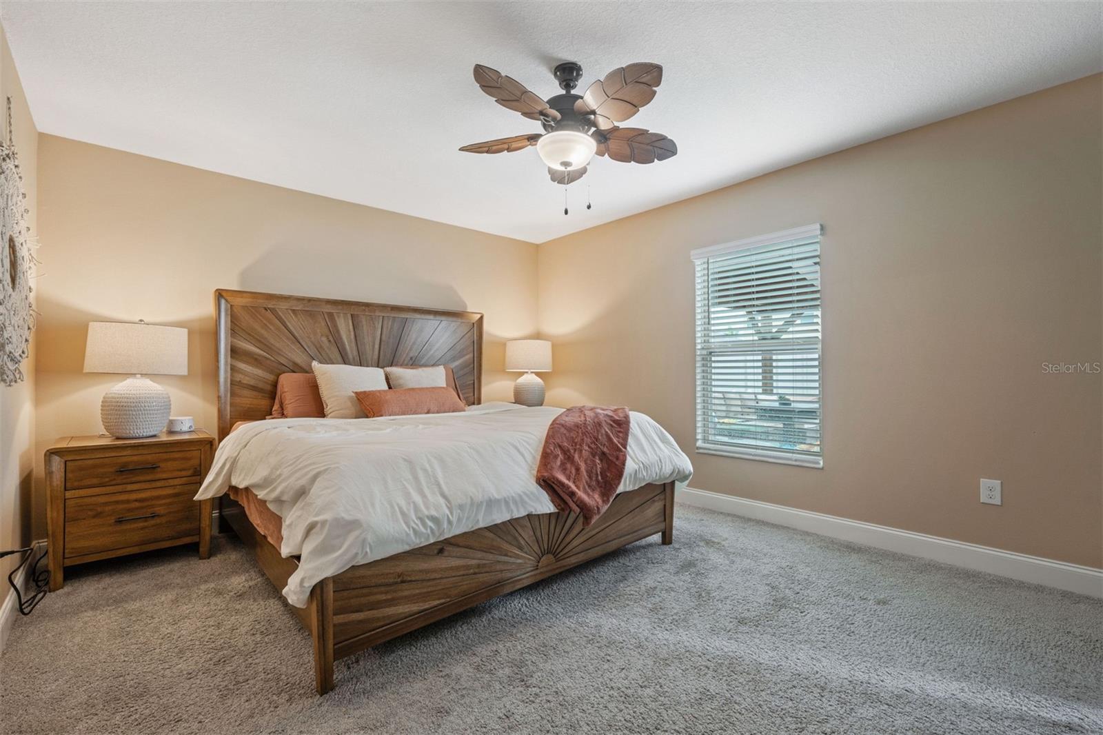 Image 16 of 54 For 7235 Salt River Ave