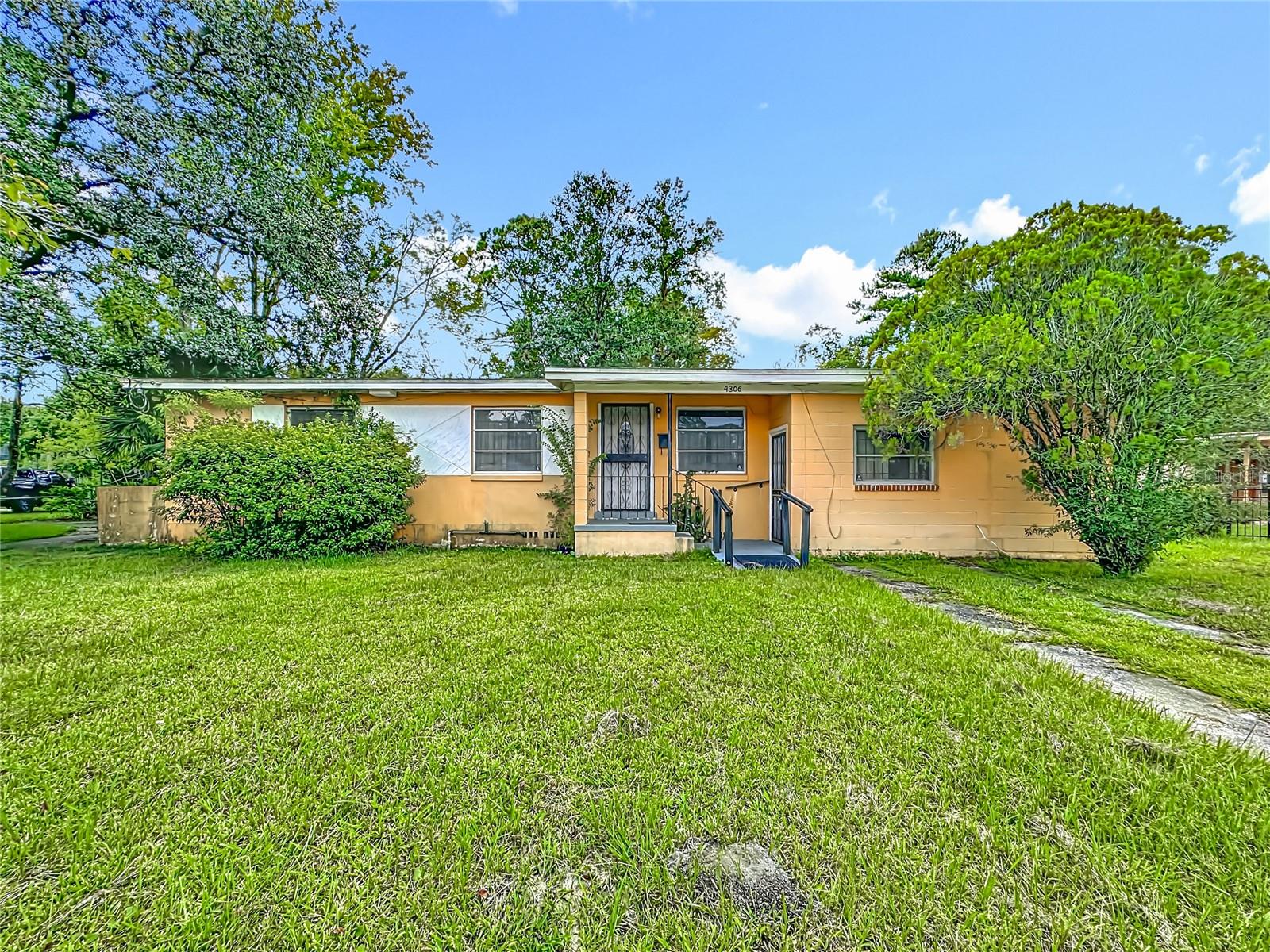 Details for 4306 Trenton Drive N, JACKSONVILLE, FL 32209
