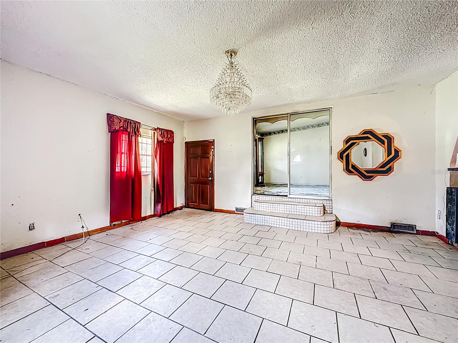 Image 10 of 40 For 4306 Trenton Drive N