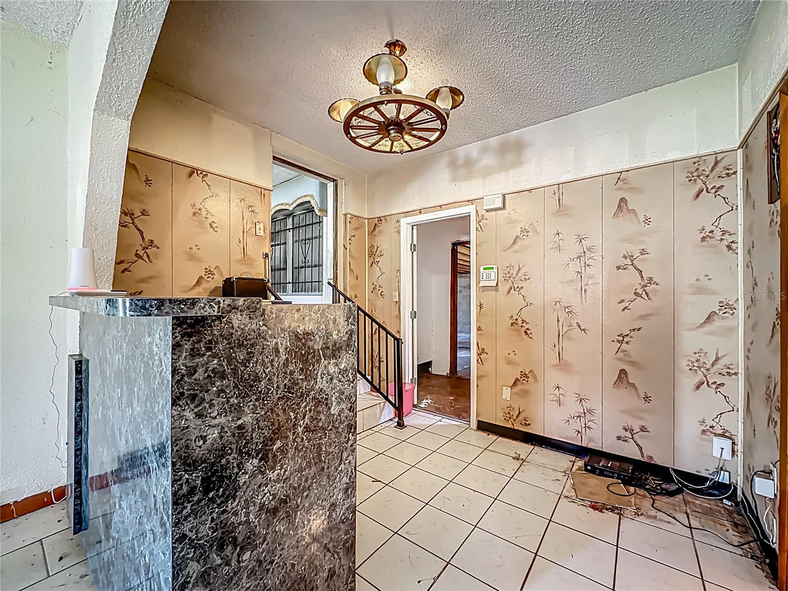 Image 13 of 40 For 4306 Trenton Drive N