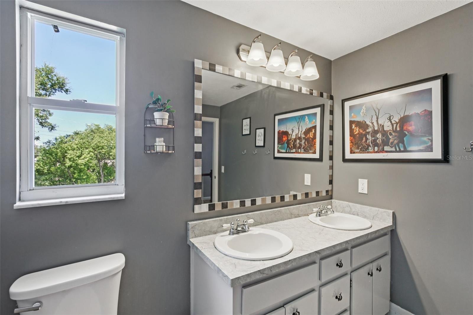 Image 42 of 74 For 1306 Ivywood Drive