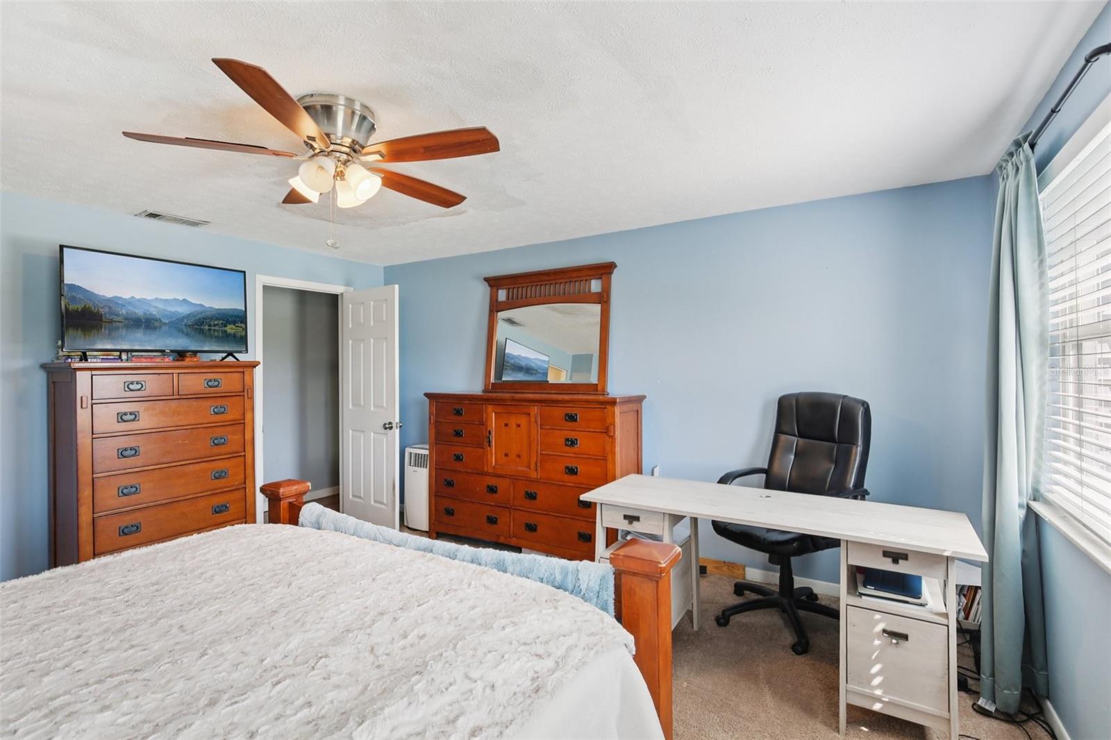 Image 45 of 74 For 1306 Ivywood Drive
