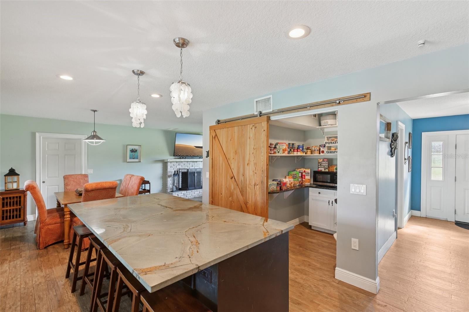 Image 6 of 74 For 1306 Ivywood Drive