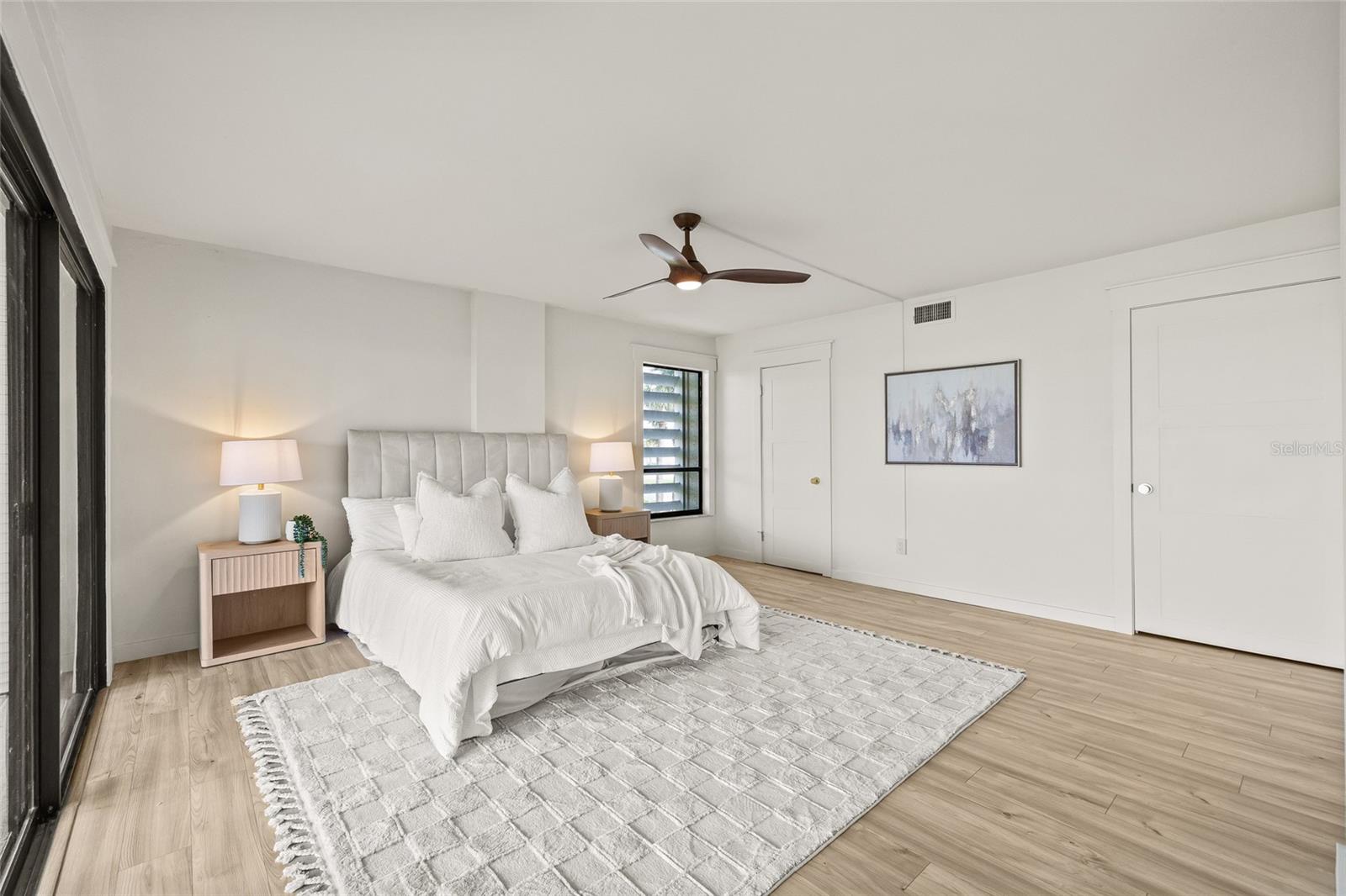 Image 17 of 45 For 7867 Sailboat Key Blvd S  201