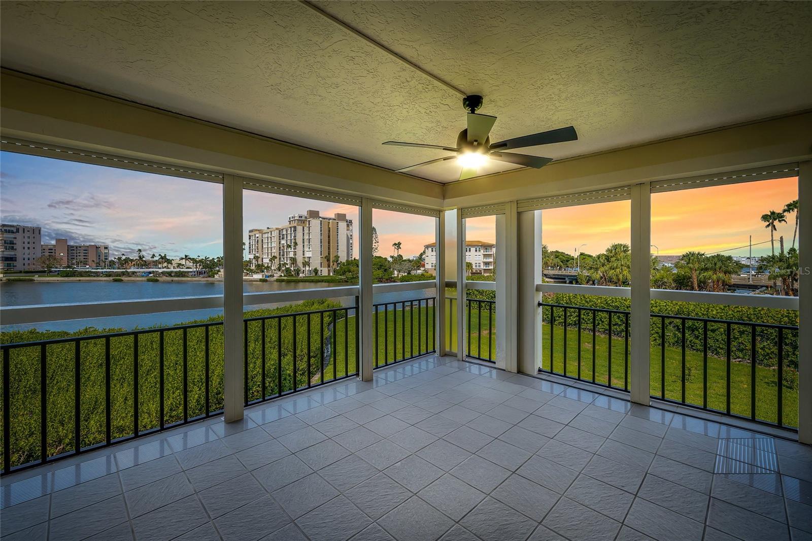 Image 32 of 45 For 7867 Sailboat Key Blvd S  201