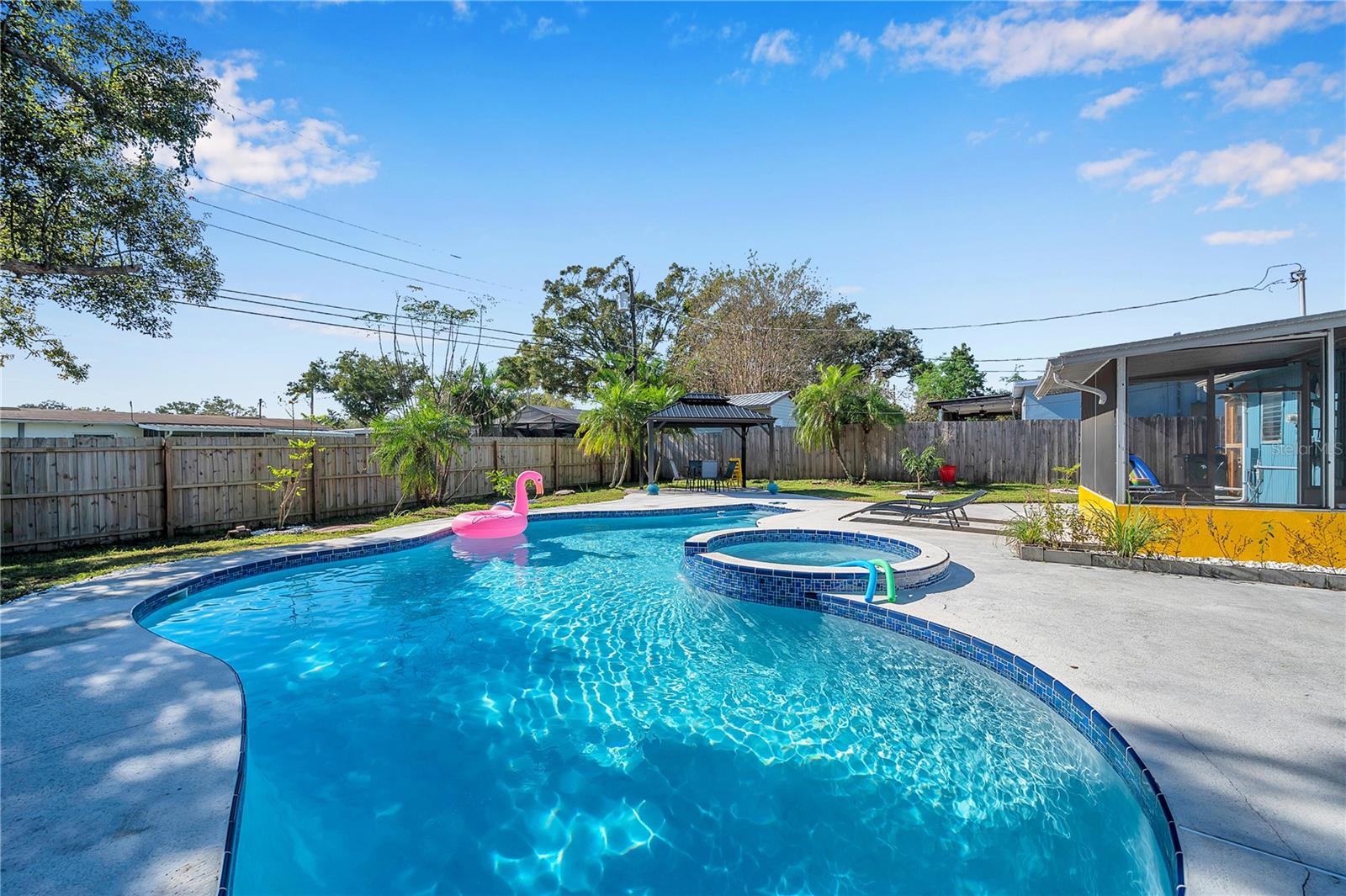 Image 3 of 18 For 1571 Belleair Road