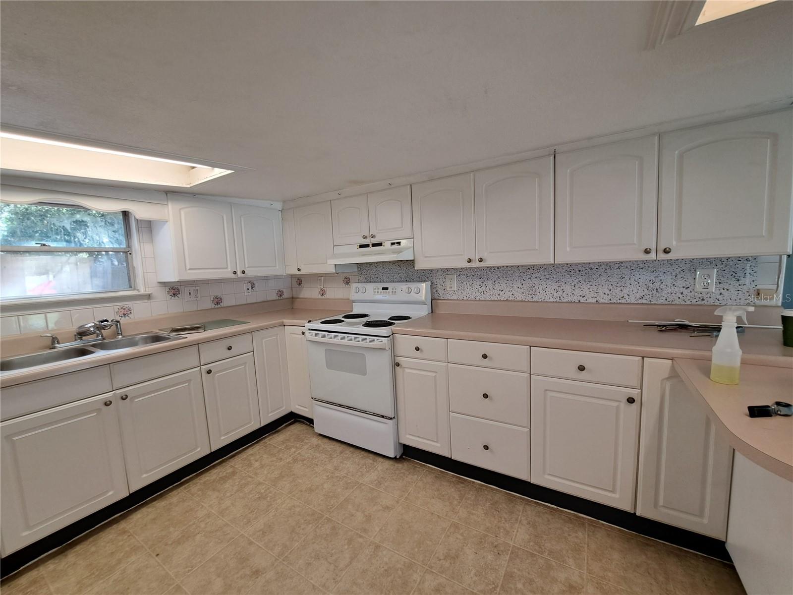 Image 15 of 76 For 1040 65th Street S