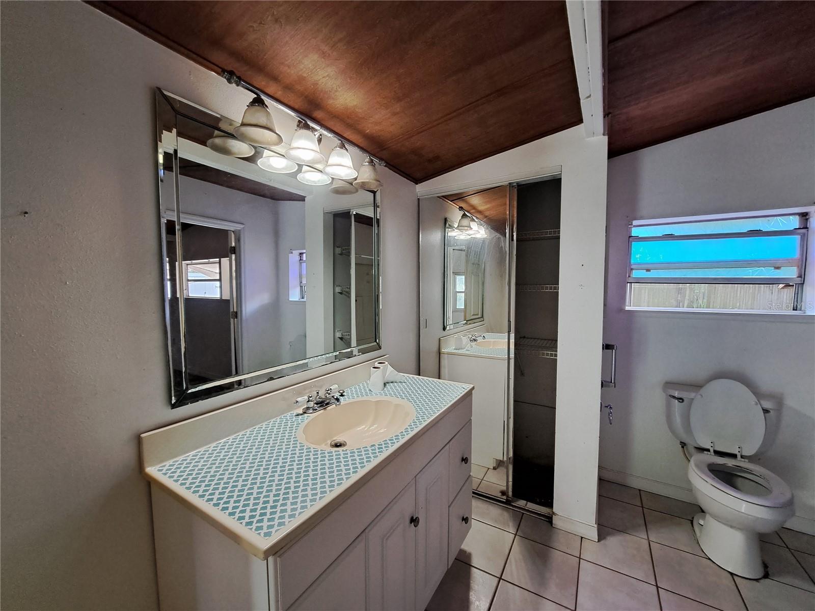 Image 22 of 76 For 1040 65th Street S