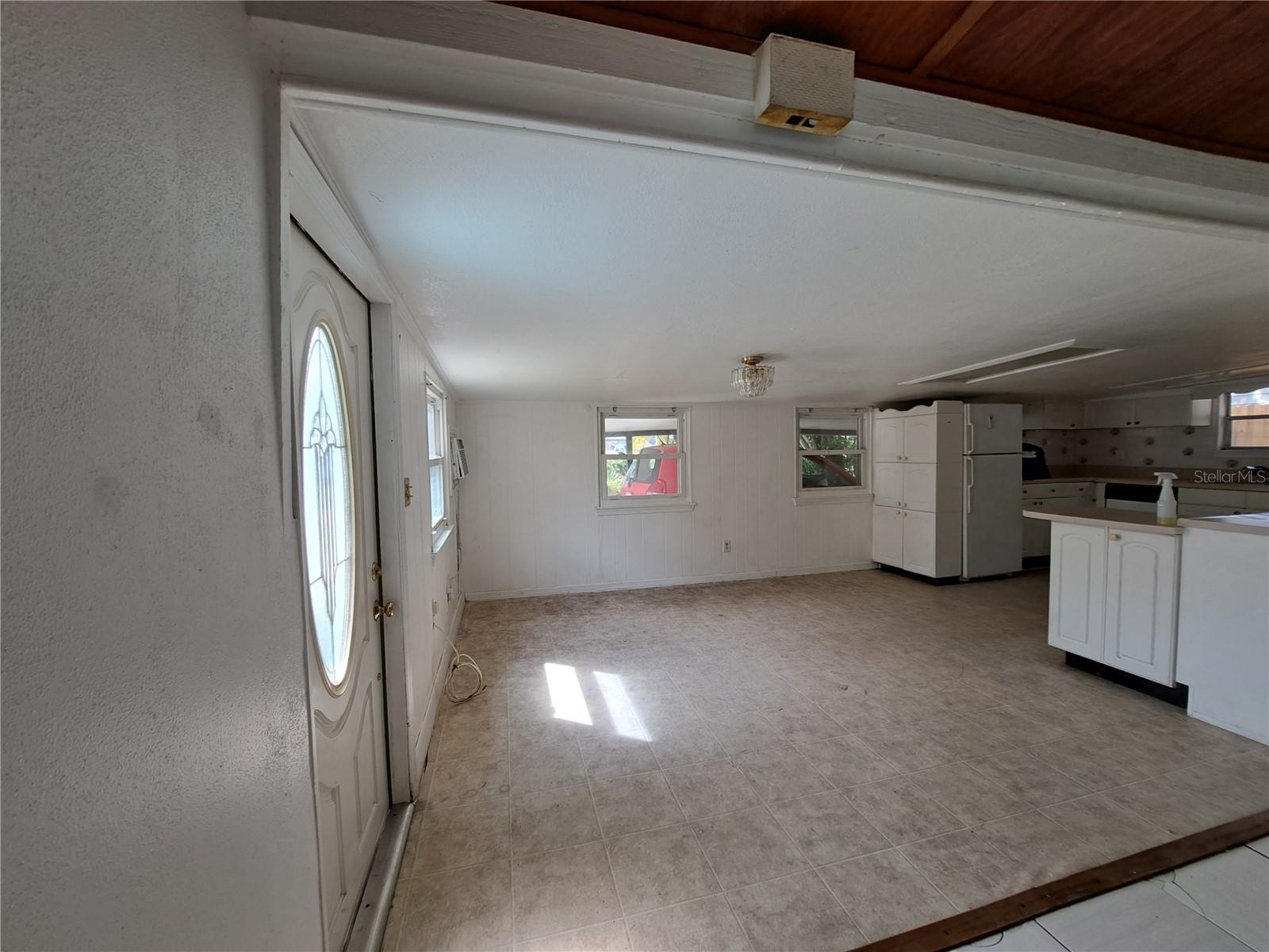 Image 6 of 76 For 1040 65th Street S
