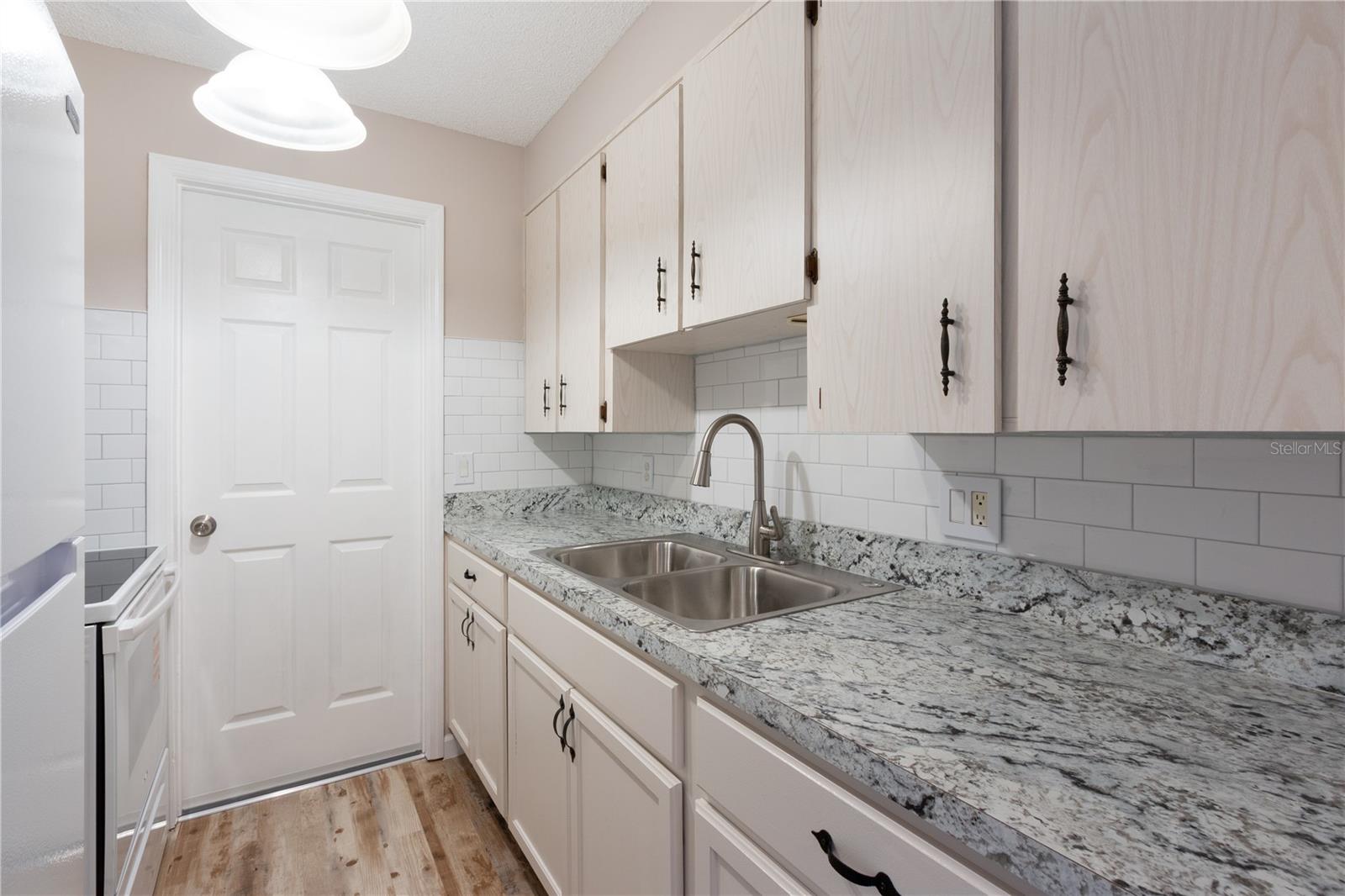 Image 4 of 12 For 4936 Ilener Street
