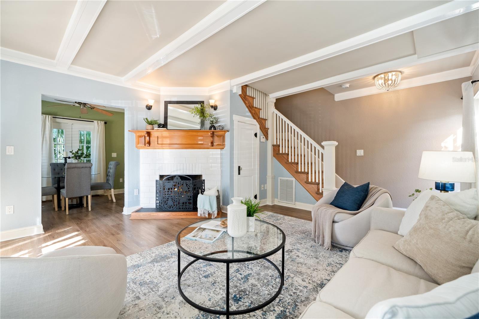 Image 15 of 61 For 937 5th Street N