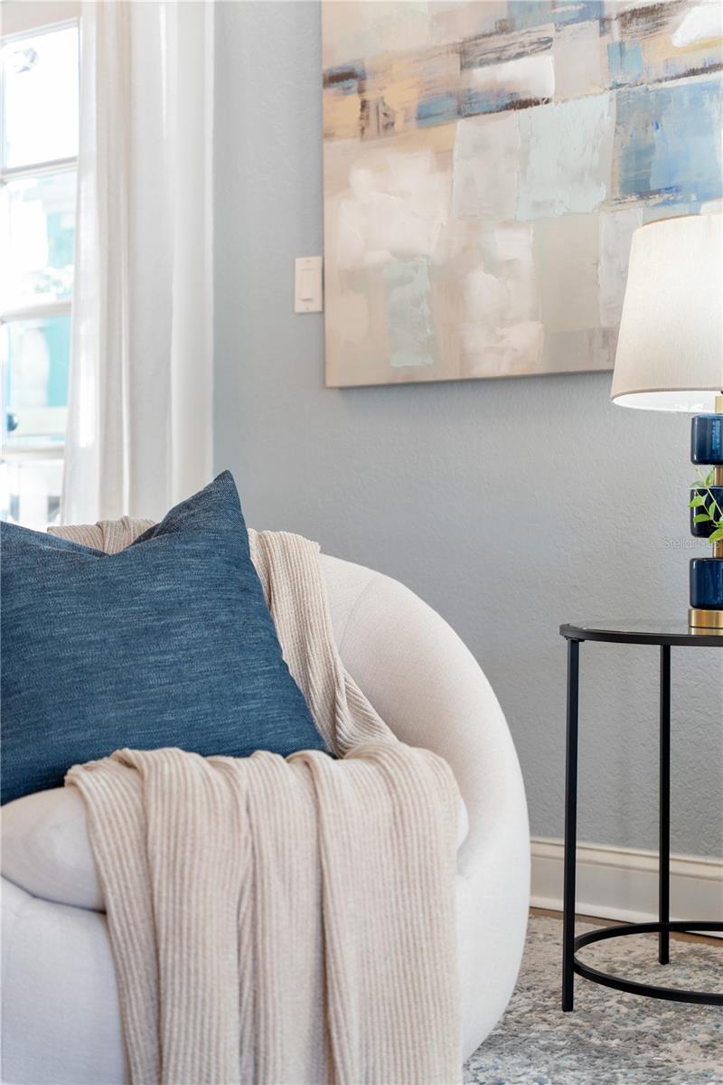 Image 18 of 61 For 937 5th Street N