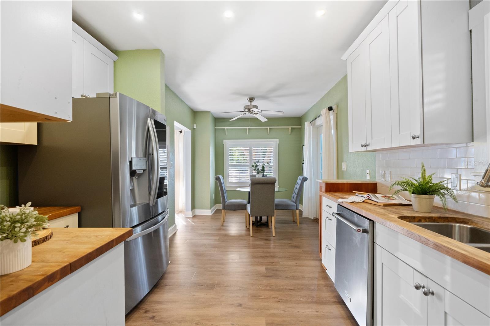 Image 33 of 61 For 937 5th Street N