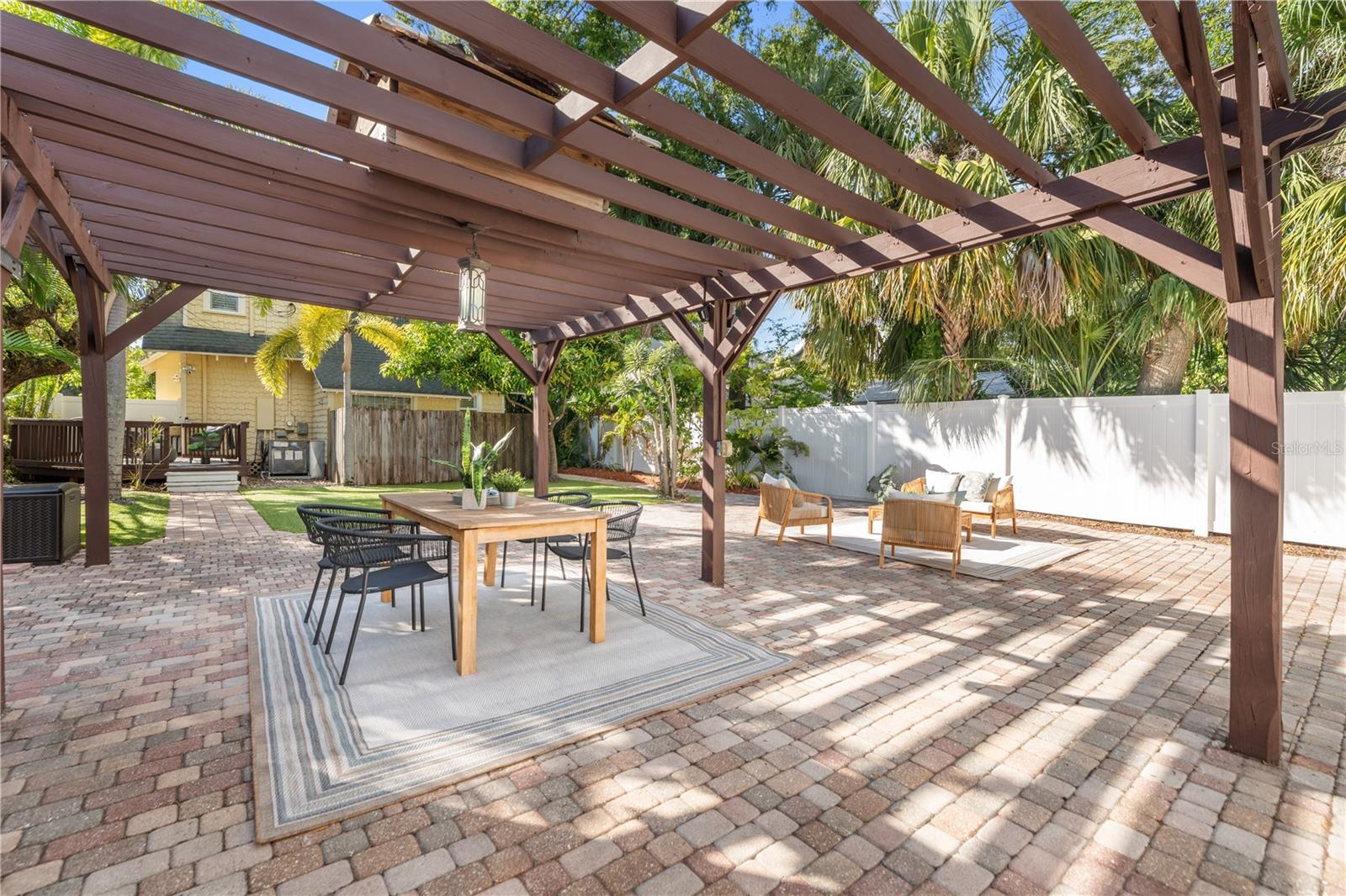 Image 53 of 61 For 937 5th Street N