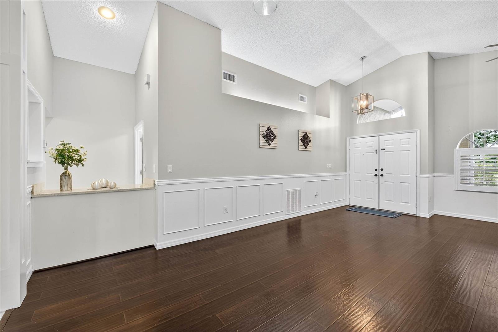 Image 10 of 47 For 890 Kriswell Court