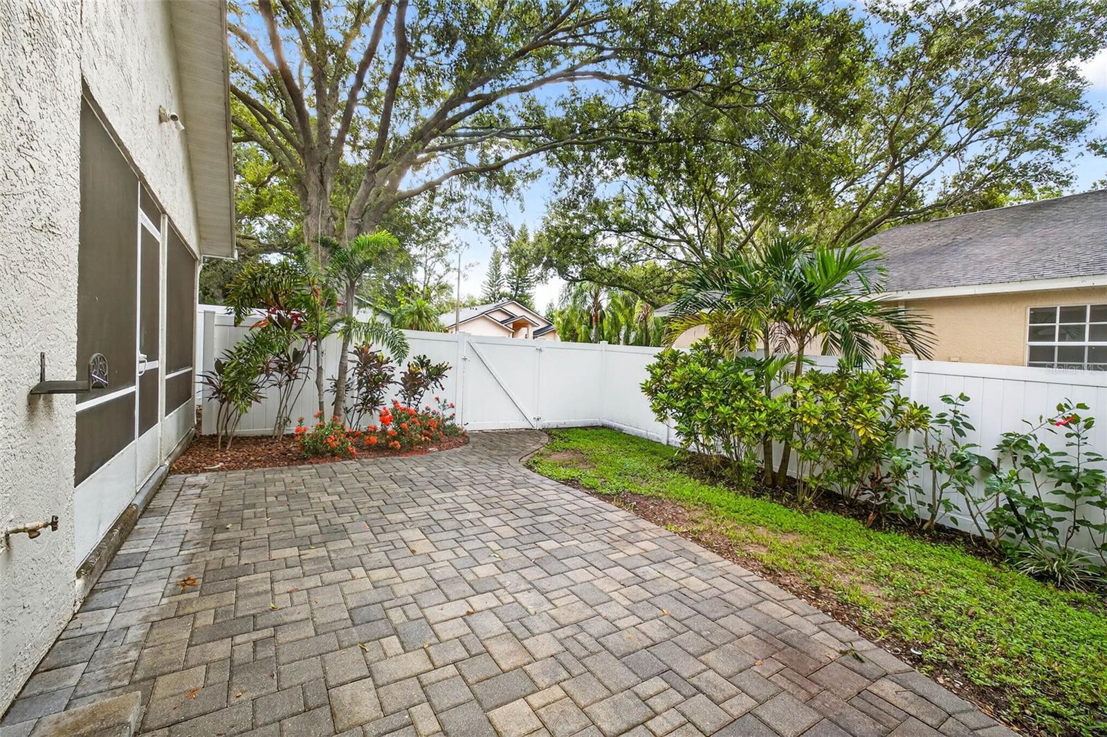 Image 44 of 47 For 890 Kriswell Court