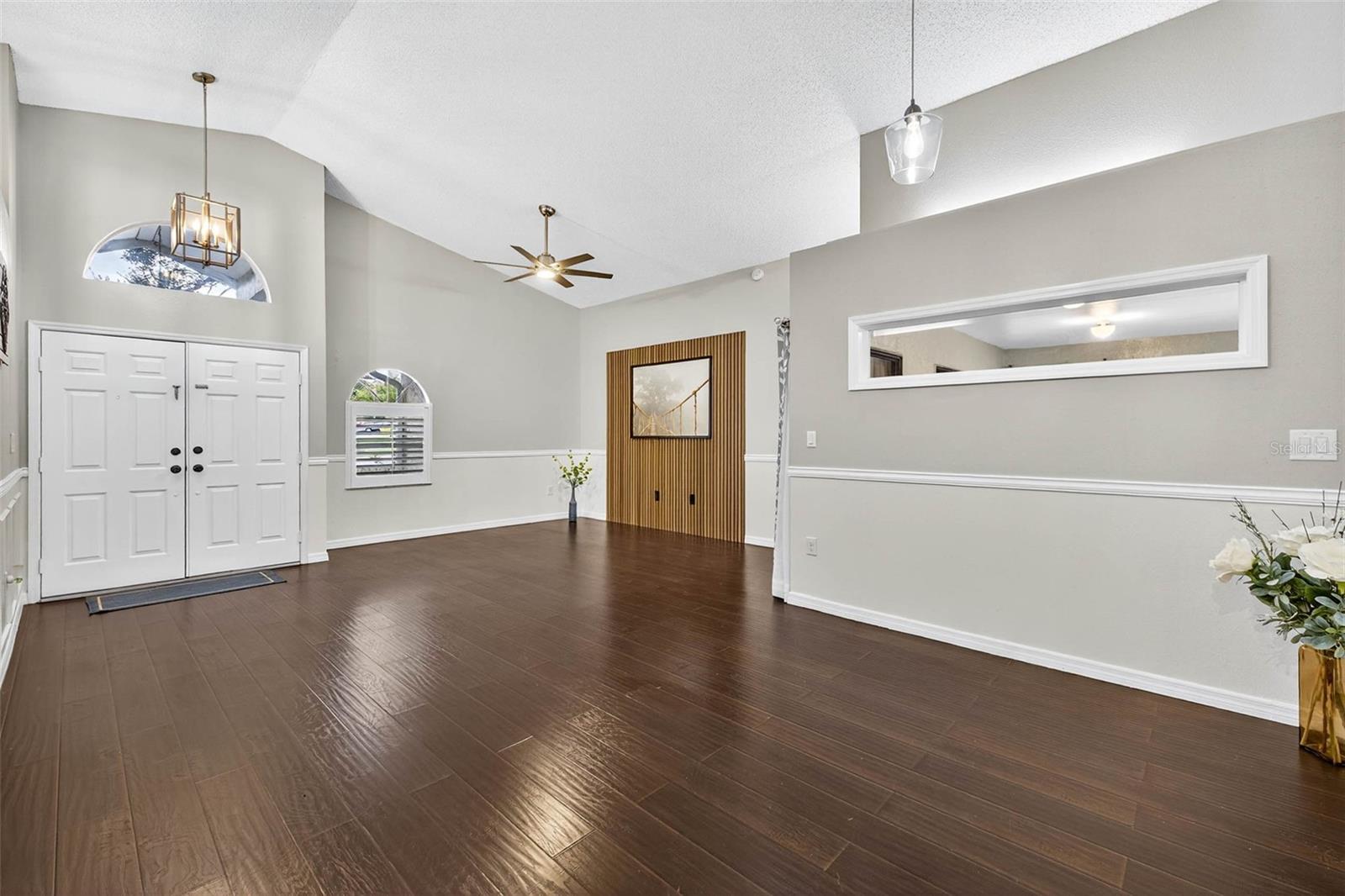 Image 9 of 47 For 890 Kriswell Court