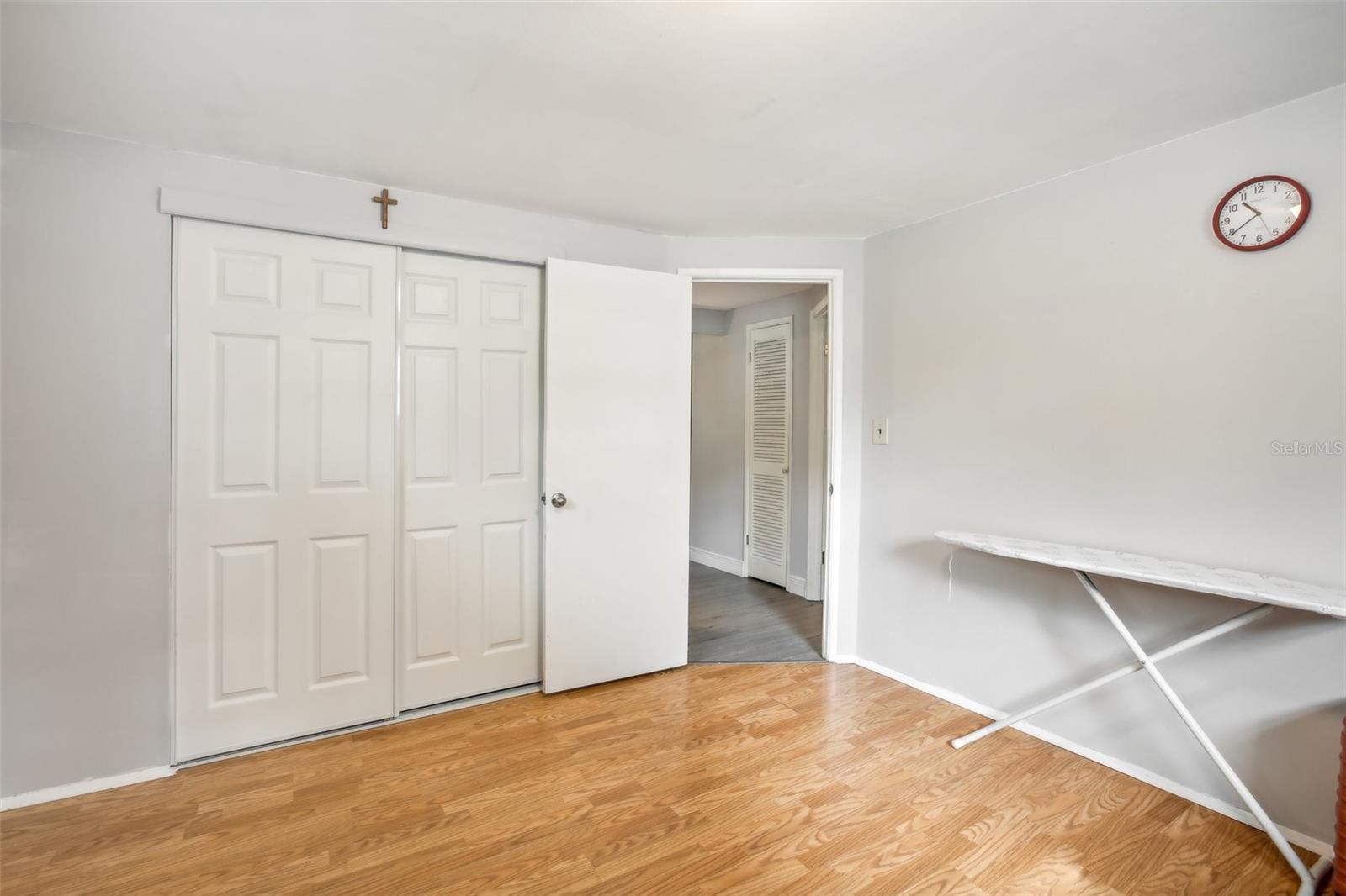 Image 13 of 25 For 10821 105th Street