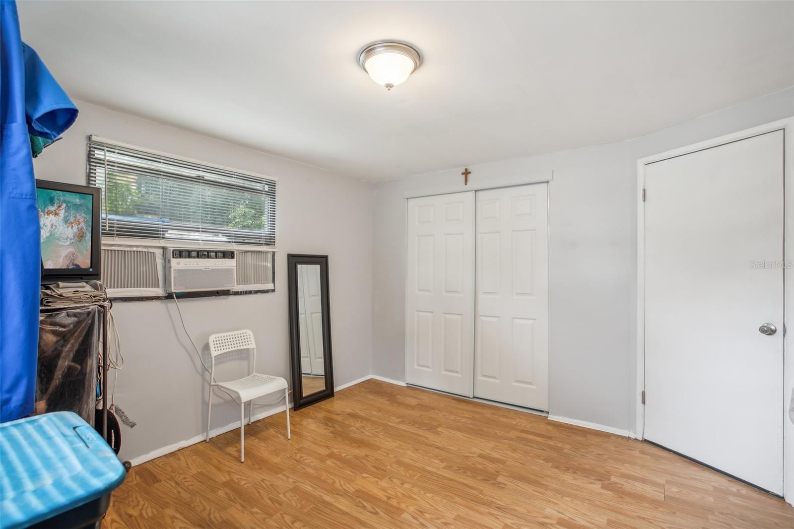 Image 14 of 25 For 10821 105th Street