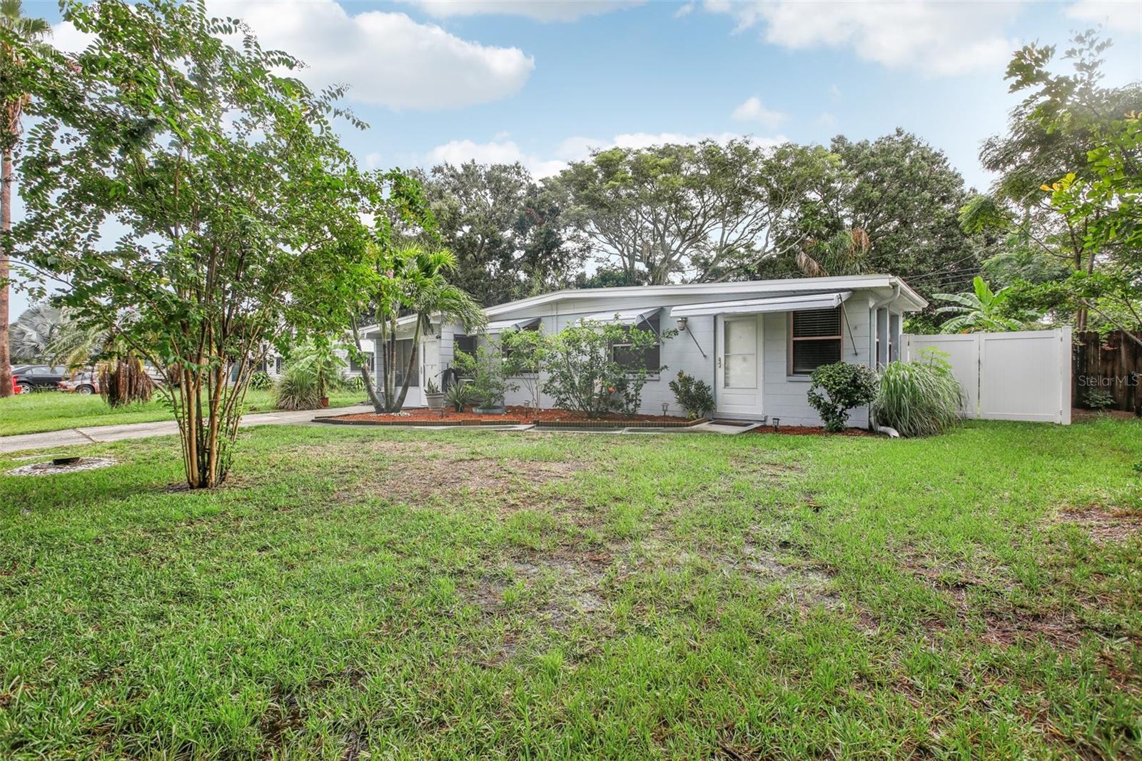 Image 2 of 25 For 10821 105th Street