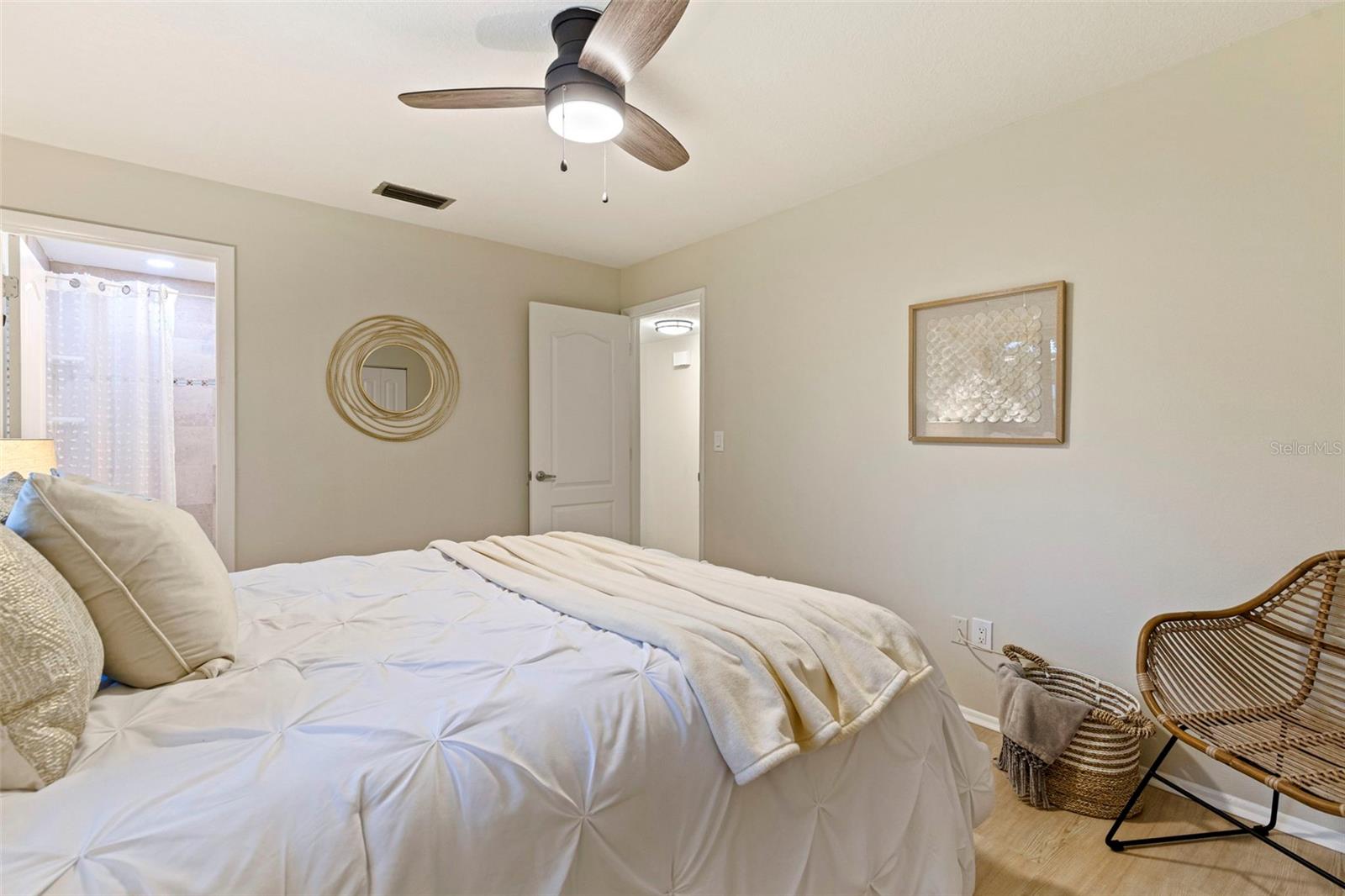 Image 20 of 31 For 1353 Wildwood Court