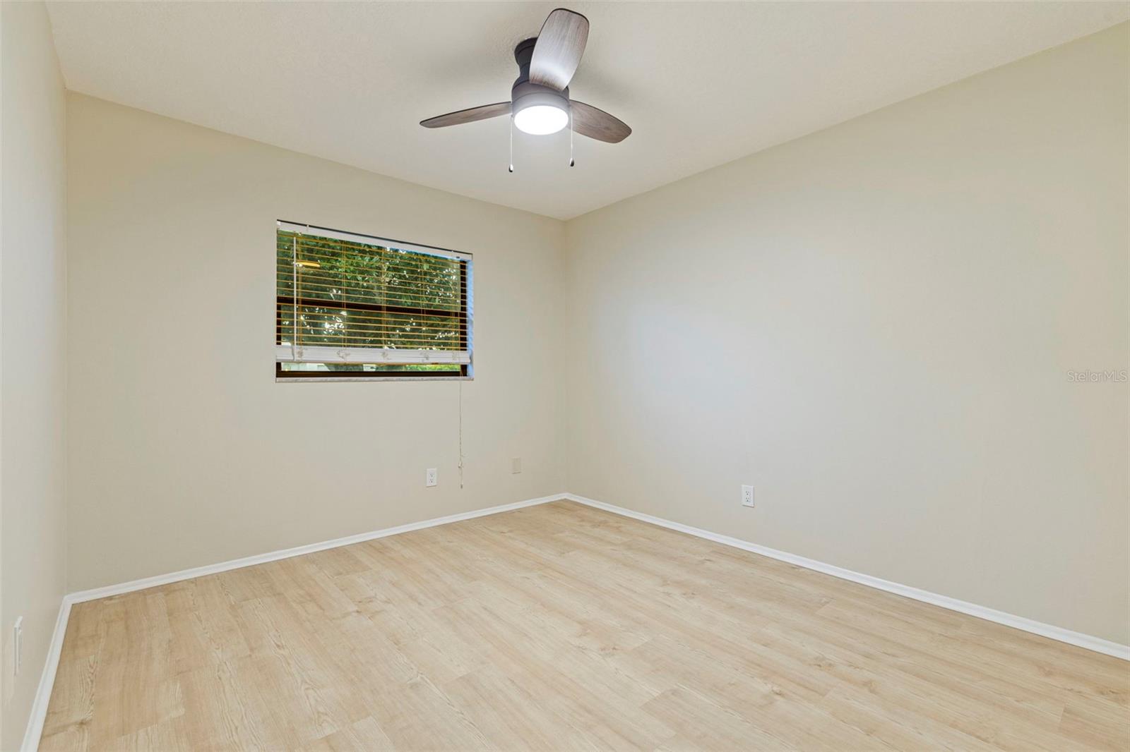 Image 26 of 31 For 1353 Wildwood Court