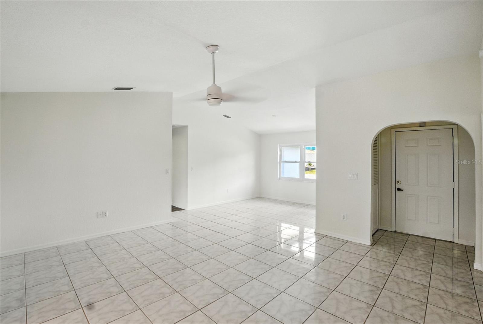 Image 4 of 18 For 22381 Nyack Avenue