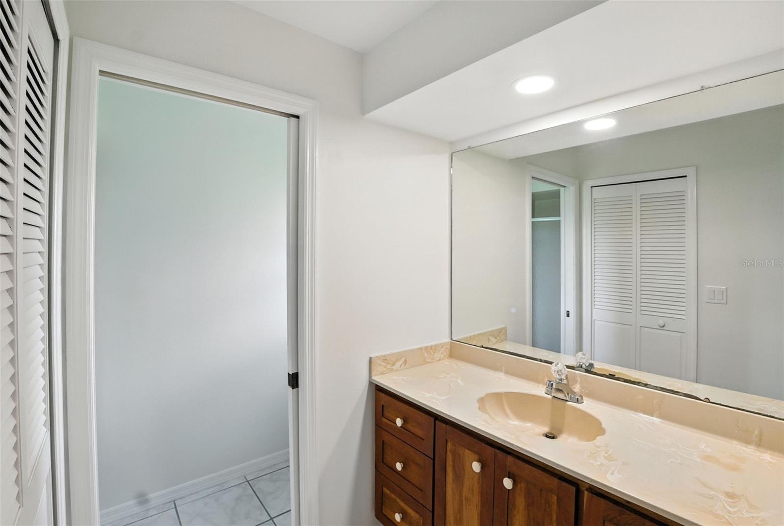 Image 6 of 18 For 22381 Nyack Avenue