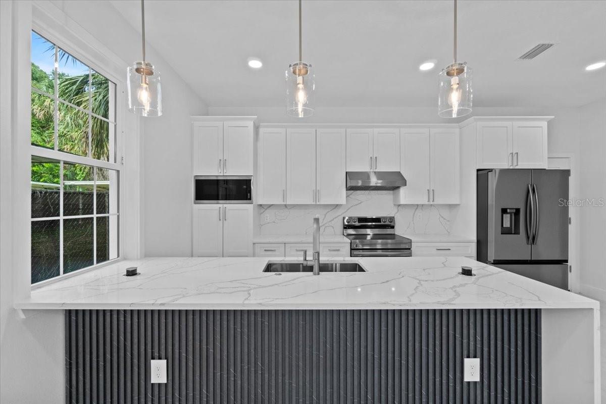 Image 13 of 39 For 3513 23rd Street