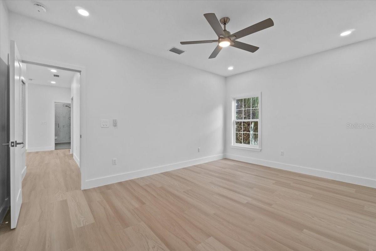 Image 27 of 39 For 3513 23rd Street