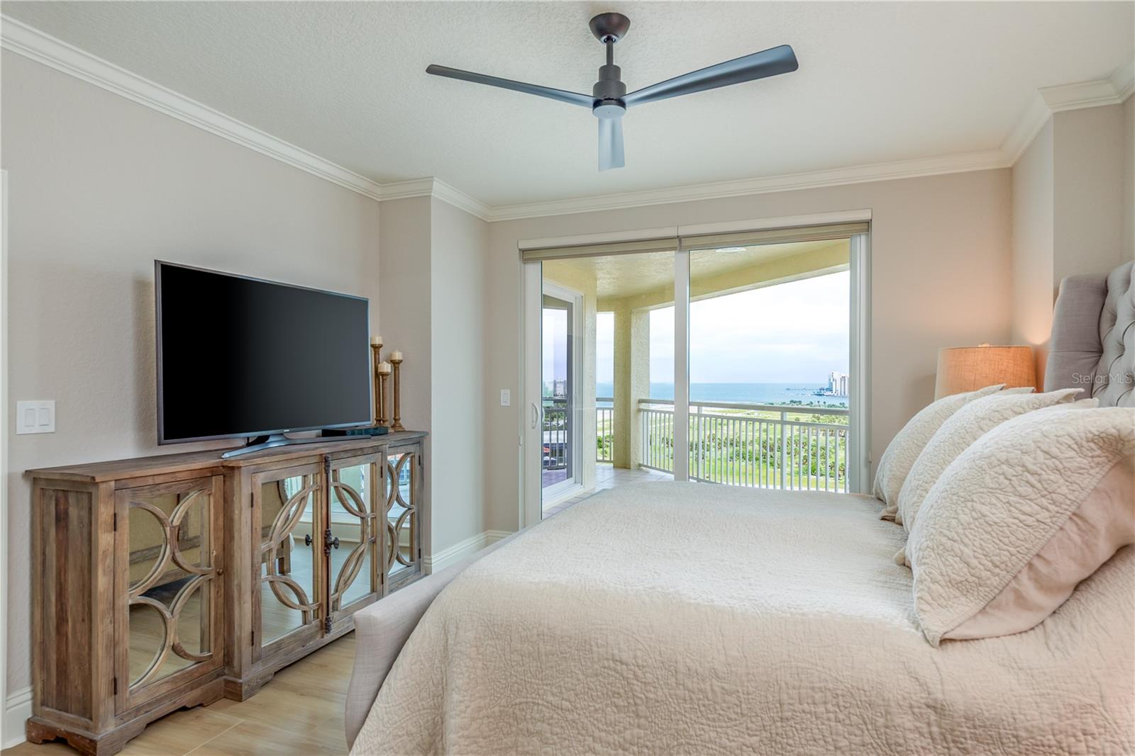 Image 16 of 42 For 1170 Gulf Boulevard 1104