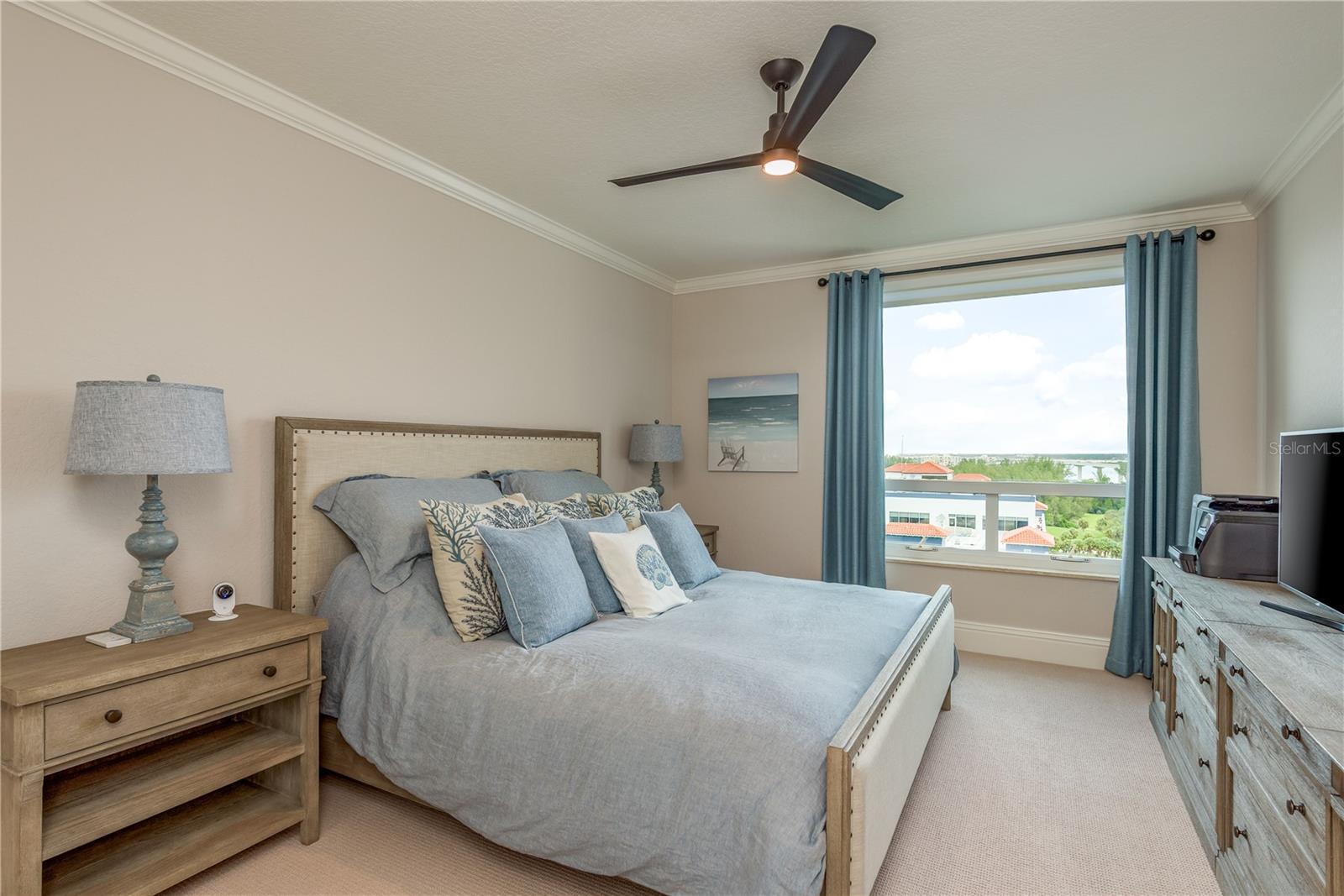 Image 24 of 42 For 1170 Gulf Boulevard 1104