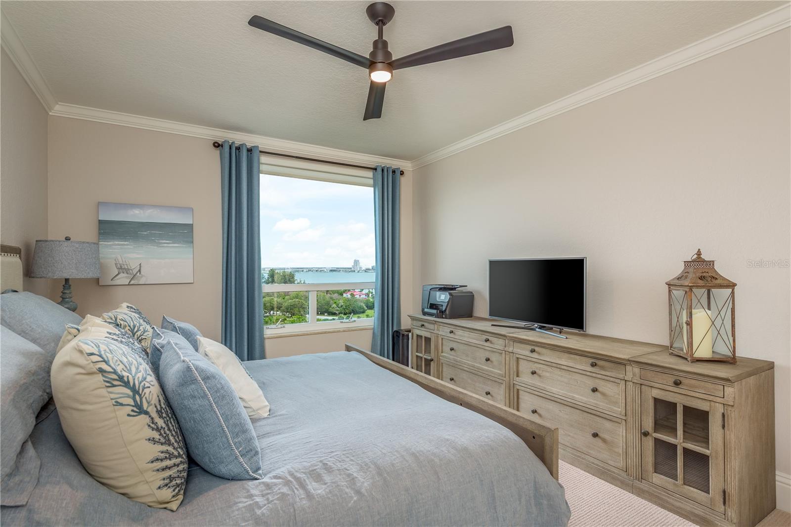 Image 25 of 42 For 1170 Gulf Boulevard 1104