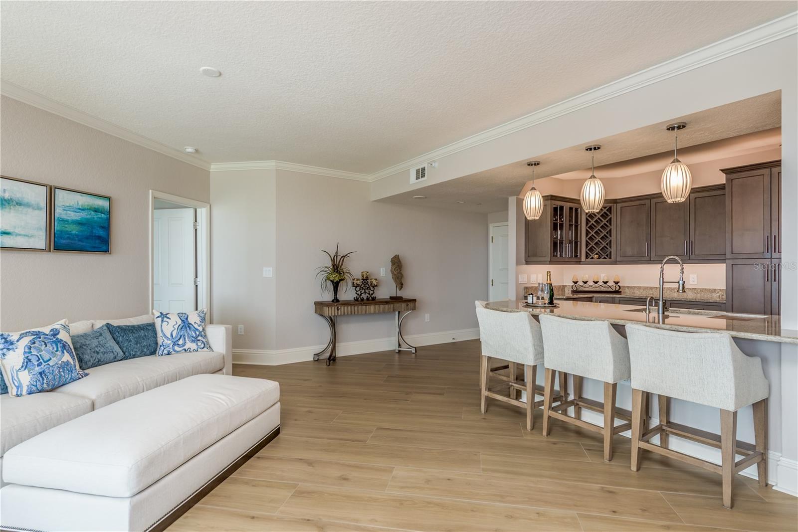 Image 7 of 42 For 1170 Gulf Boulevard 1104