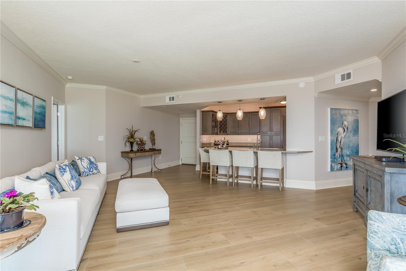 Image 8 of 42 For 1170 Gulf Boulevard 1104