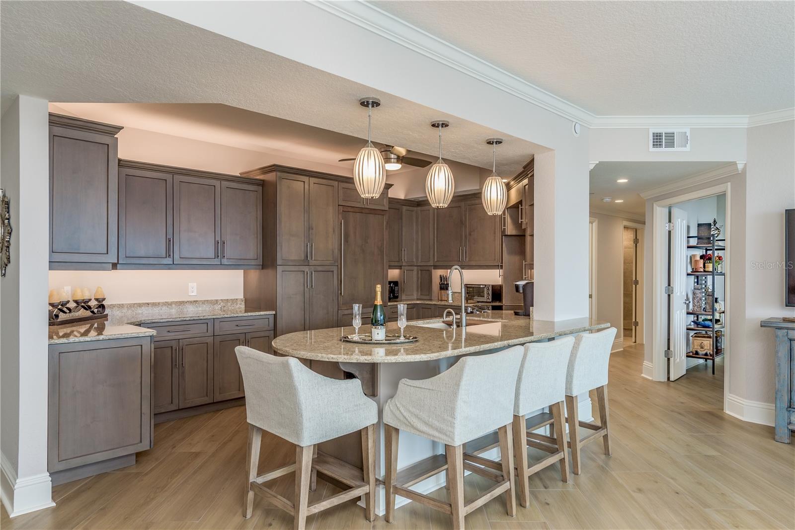 Image 9 of 42 For 1170 Gulf Boulevard 1104