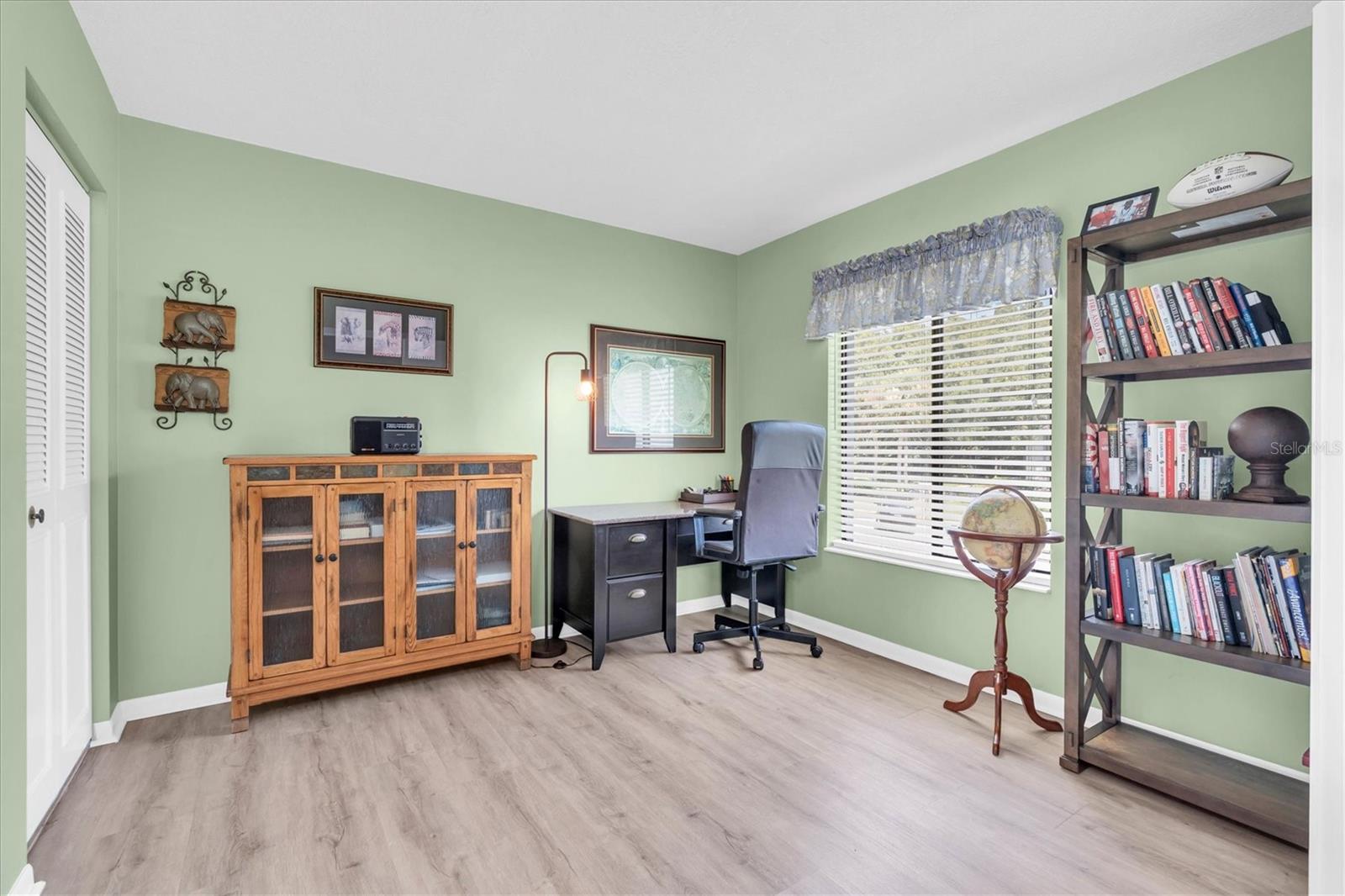 Image 13 of 34 For 1207 Pine Ridge Circle W H2