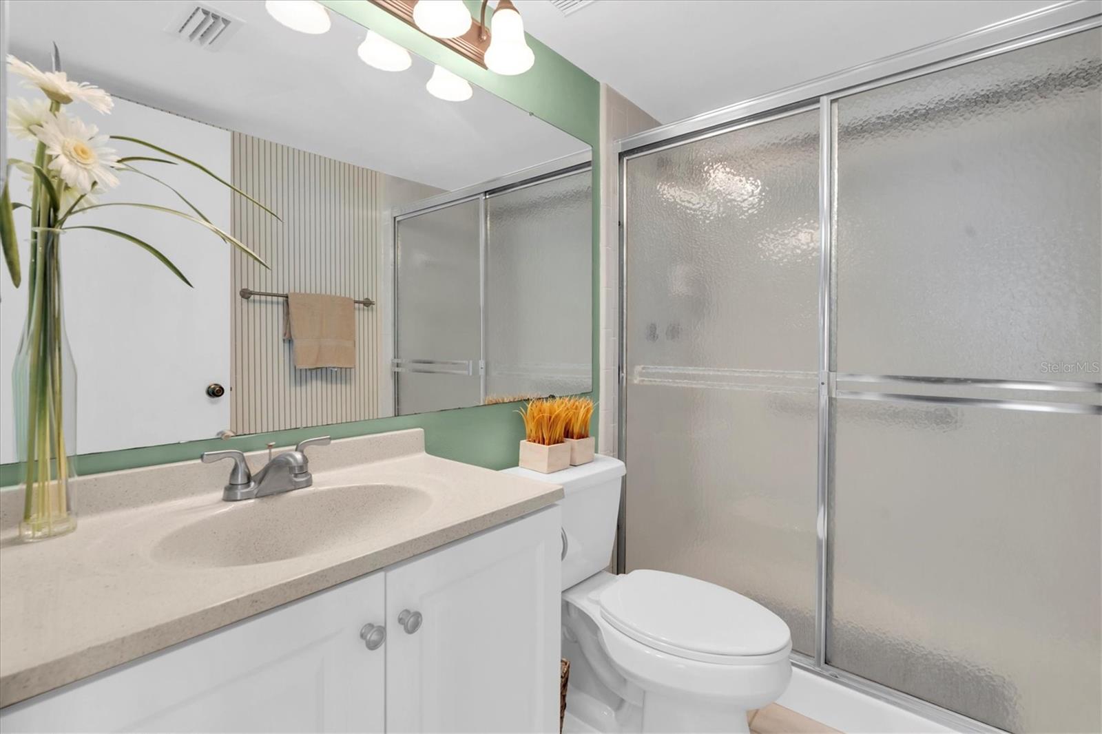 Image 18 of 34 For 1207 Pine Ridge Circle W H2