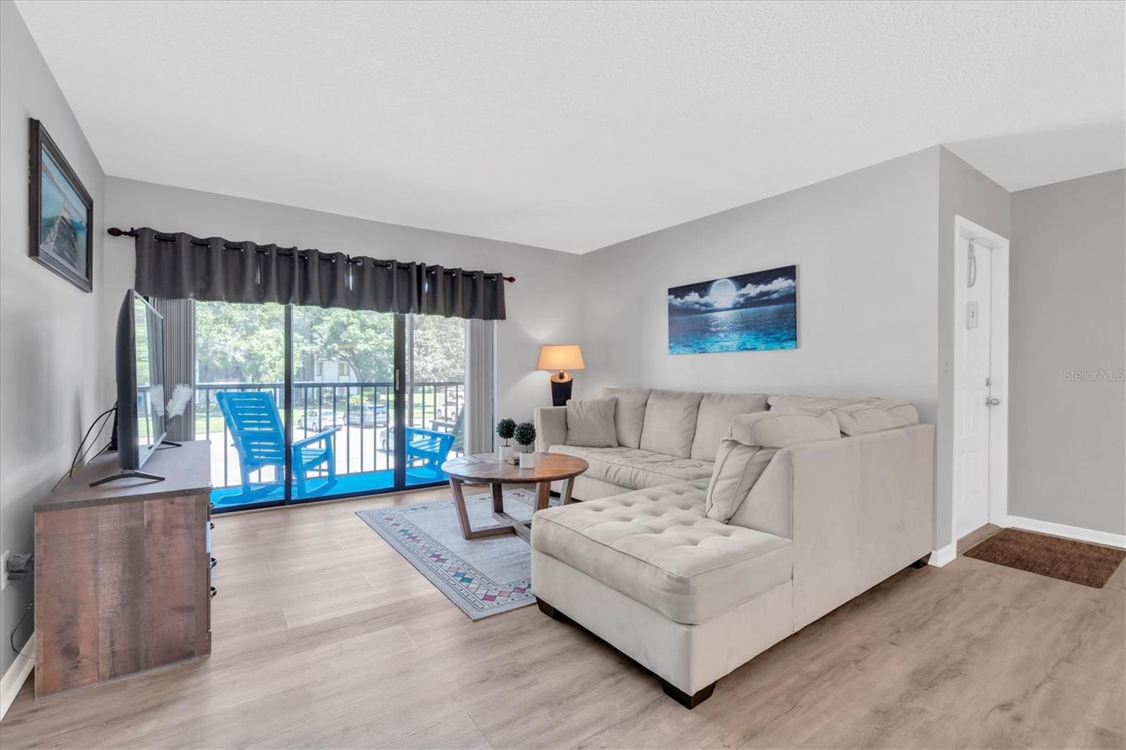 Image 4 of 34 For 1207 Pine Ridge Circle W H2