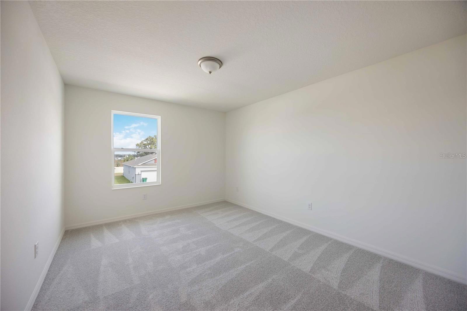 Image 12 of 28 For 37488 Williamette Way